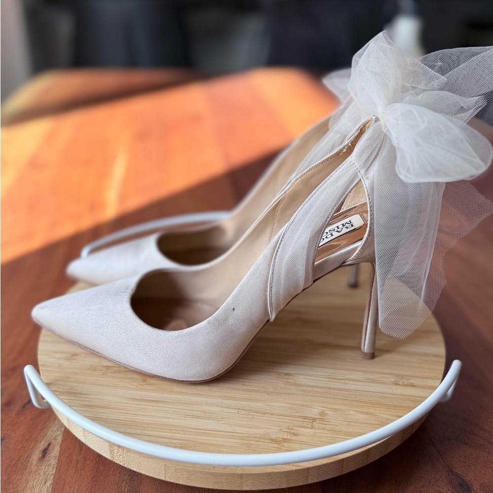 Badgley Mischka
Women's Kinsley Tulle Detail Pumps Size 8